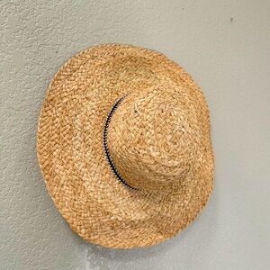 Universal Thread straw banded wide brim beach hat